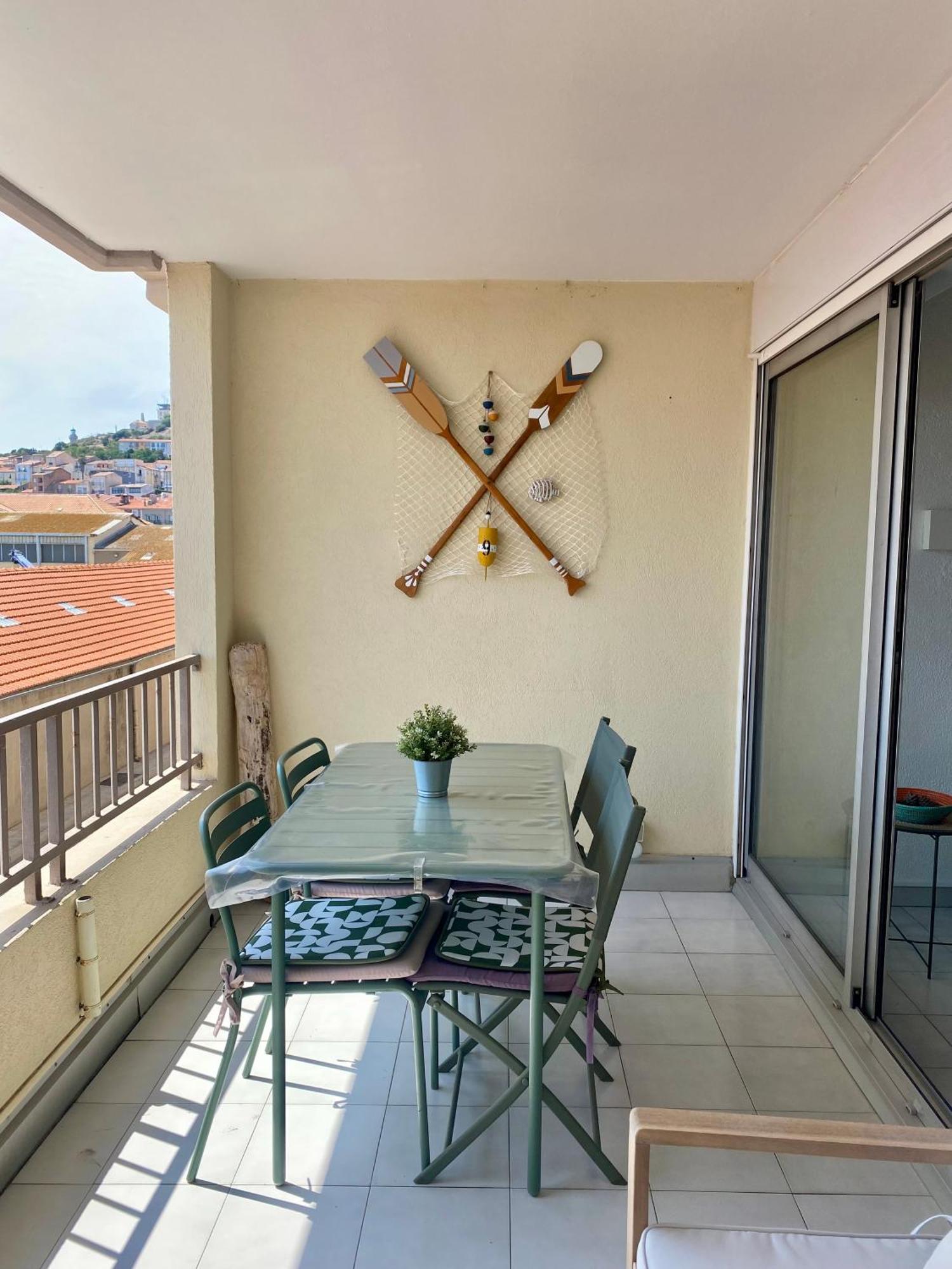 Escale Paisible A Sete, Belle Terrasse Vue Sur Mer Luaran gambar
